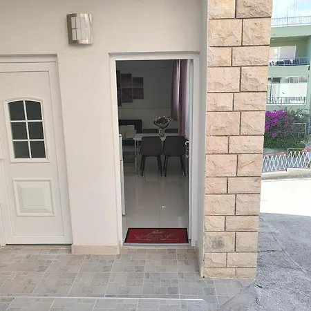 Silvia * マカルスカ