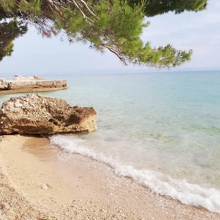 Silvia アパート *